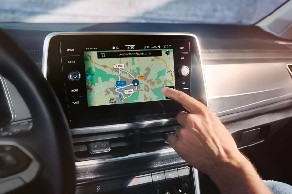 Volkswagen_T-Roc_600x400_navigation-system